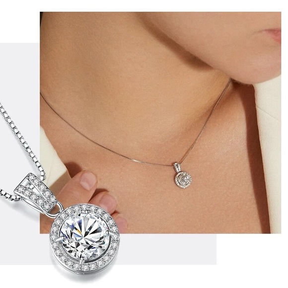 New Simulated Diamonds 925 Sterling Silver Round Sparkling Pave Pendant Necklace - Picture 1 of 8